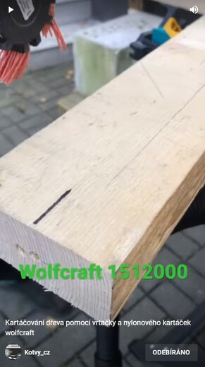 Kartáčování dřeva pomocí vrtačky a nylonového kartáček wolfcraft
